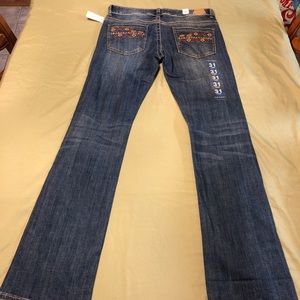 Brand new women’s  boot cut jeans 31L